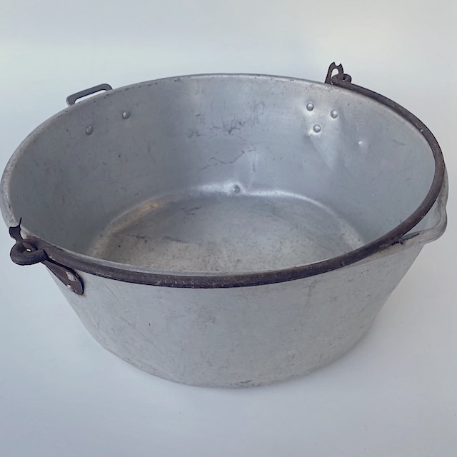 POTS n PANS, Aluminium Stock Pot w Rust Handle - Large